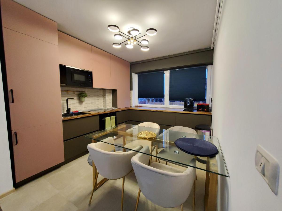 Jad- Penthouse With Jacuzzi And Mountain View - Coresi Brasov Exterior photo